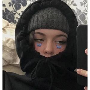 Meet your Posher, Lorena